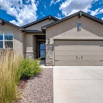 7257 Rim Bluff Ln, Colorado Springs, CO 80927