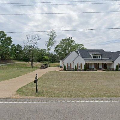 779 Red Banks Rd S, Byhalia, MS 38611