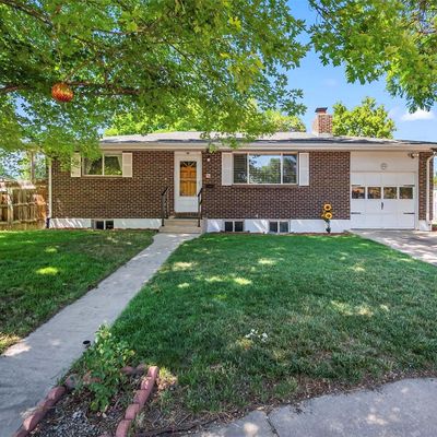 8 Juneau Pl, Longmont, CO 80504