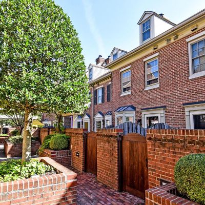 652 S Columbus St, Alexandria, VA 22314