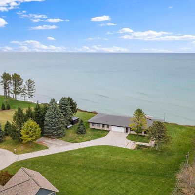 703 Birch Tree Rd, Sheboygan, WI 53083