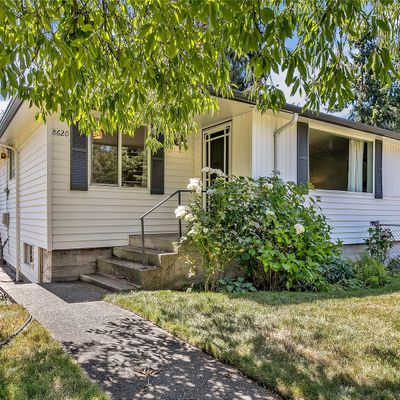 8620 222 Nd St Sw, Edmonds, WA 98026