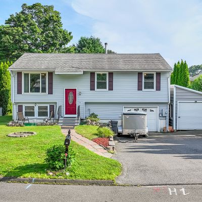 89 Celentano Dr, Naugatuck, CT 06770