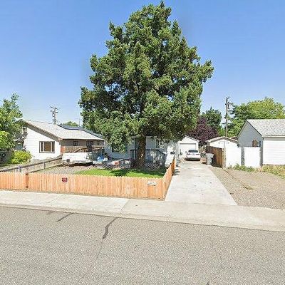 1032 Wright Ave, Richland, WA 99354