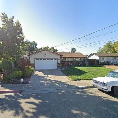 1038 Apache St, Livermore, CA 94551