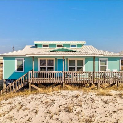 104 St Denis Ct, Dauphin Island, AL 36528