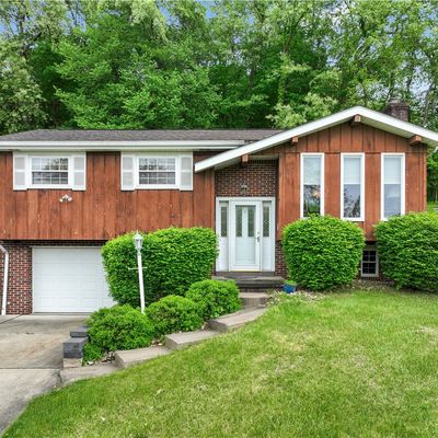 1059 Scenery Dr, Elizabeth, PA 15037