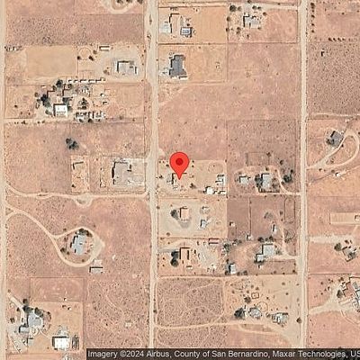 10727 Mills Rd, Apple Valley, CA 92308