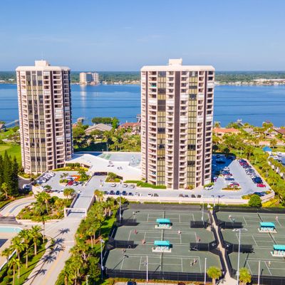 1 Oceans West Blvd #20 A6, Daytona Beach, FL 32118