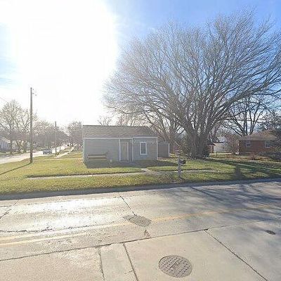 1003 12 Th St Nw, Mason City, IA 50401