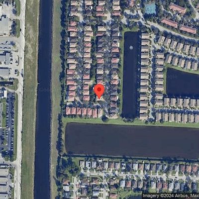 1007 Center Stone Ln, Riviera Beach, FL 33404