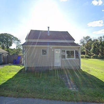 101 Quincy St, Holbrook, MA 02343