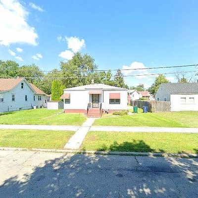 1018 Broadway Ave, North Chicago, IL 60064