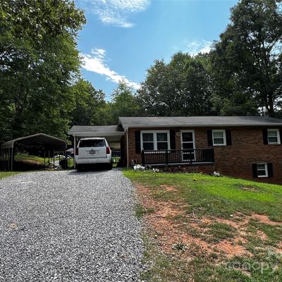 103 Lynn Wood St, Morganton, NC 28655