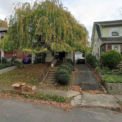 26 Manley Ter, Maplewood, NJ 07040