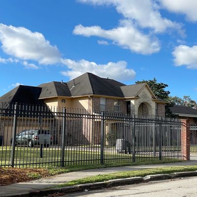 3414 N Macgregor Way, Houston, TX 77004