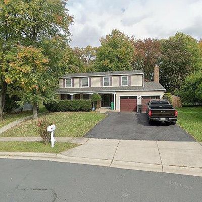 425 Sanders Ln, Gaithersburg, MD 20877