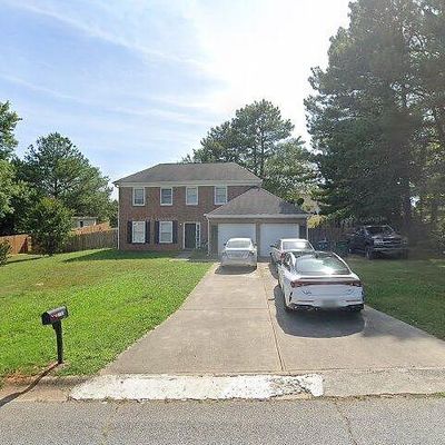 3765 Willowmeade Dr, Snellville, GA 30039