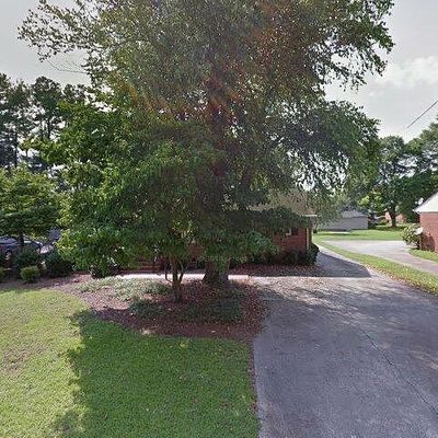 611 N Park Ave, Dunn, NC 28334