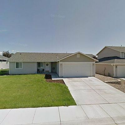 507 Clark St, Moxee, WA 98936