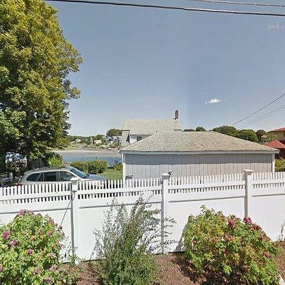 8 Riverside Rd, Gloucester, MA 01930