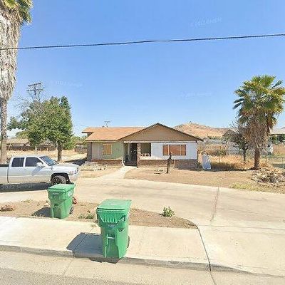 680 W Westfield Ave, Porterville, CA 93257