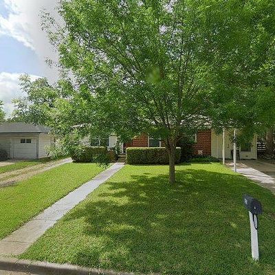 1003 Randall St, Taylor, TX 76574