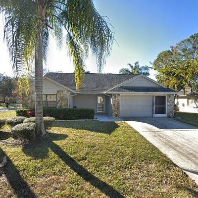 10301 Ravines Dr, New Port Richey, FL 34654