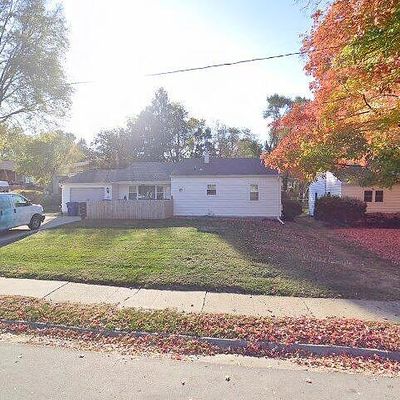 1609 Cummins Pkwy, Des Moines, IA 50311