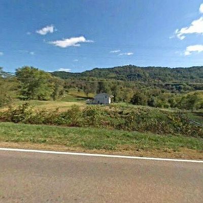 150 Maxfield Dr, Big Stone Gap, VA 24219