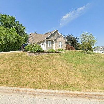 2925 Seven Oaks Ct, Kansasville, WI 53139