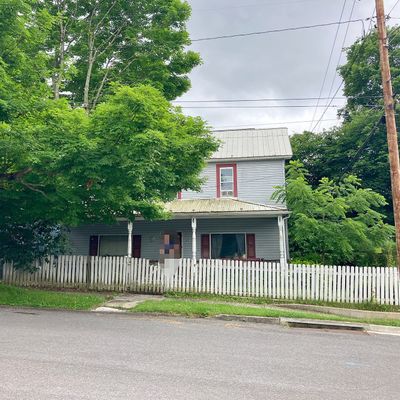 417 Oak St, Friendsville, MD 21531