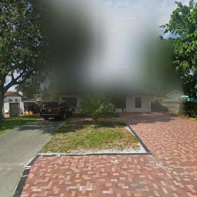 881 Caroline Ave, West Palm Beach, FL 33413