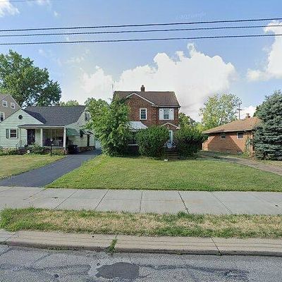 12404 Fairhill Rd, Cleveland, OH 44120