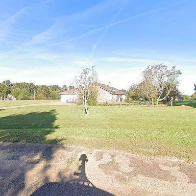 14 Pine Hill Way, Terry, MS 39170
