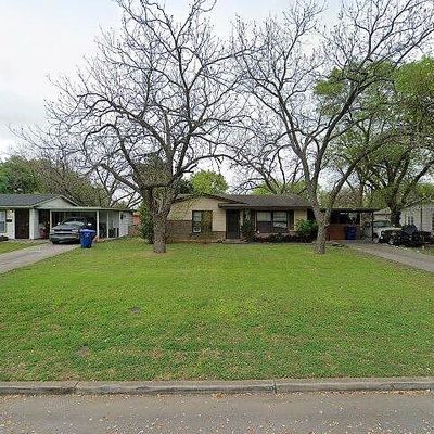 214 Leonidas Dr, San Antonio, TX 78220