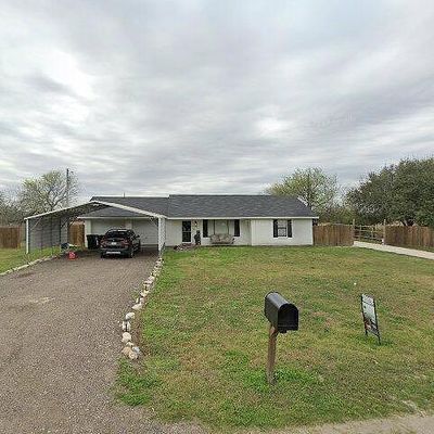 2570 Mari Gail Rd, Beeville, TX 78102