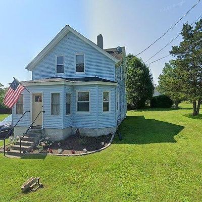 51 Kitchener St, Tiverton, RI 02878