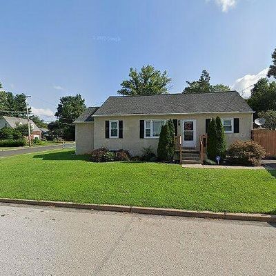 511 Bartram Rd, Willow Grove, PA 19090