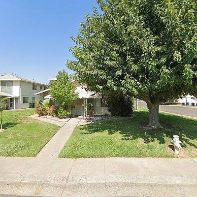 9051 El Cajon Way #4, Sacramento, CA 95826