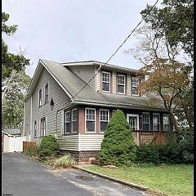 122 W Seaview Ave, Linwood, NJ 08221