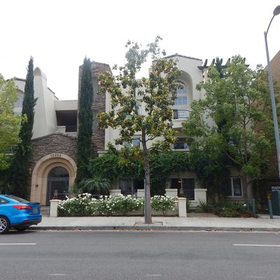 15206 Burbank Blvd #107, Sherman Oaks, CA 91411