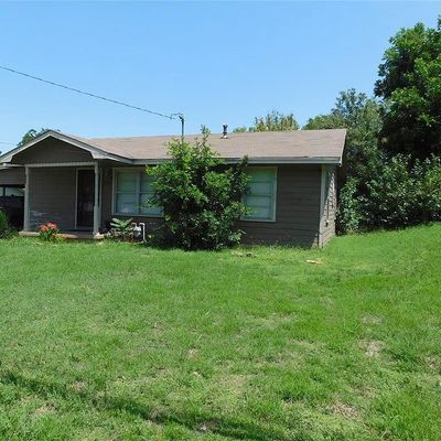 203 W Haning St, Howe, TX 75459