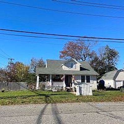 204 Ferndale Blvd, Islip, NY 11751