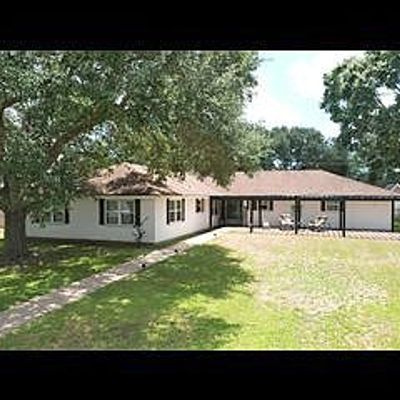 1709 Richardson Rd, Liberty, TX 77575