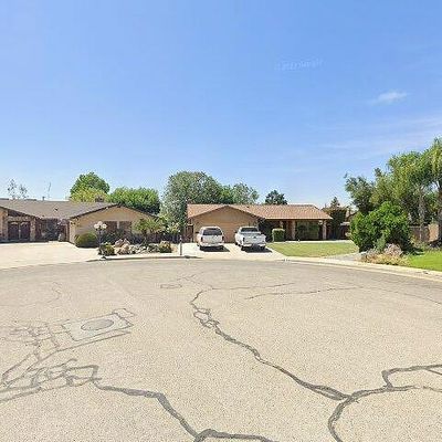 1730 Theta Ct, Porterville, CA 93257