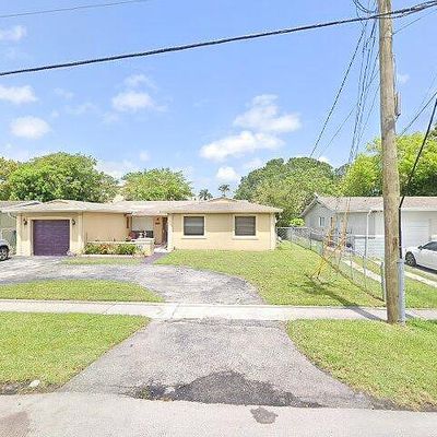2420 Nw 42 Nd Ave, Lauderhill, FL 33313