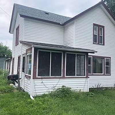 27 Erie St, Mount Morris, NY 14510