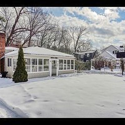 281 Forgham Rd, Rochester, NY 14616