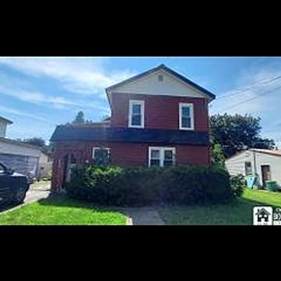 22 Cherry St, Franklinville, NY 14737